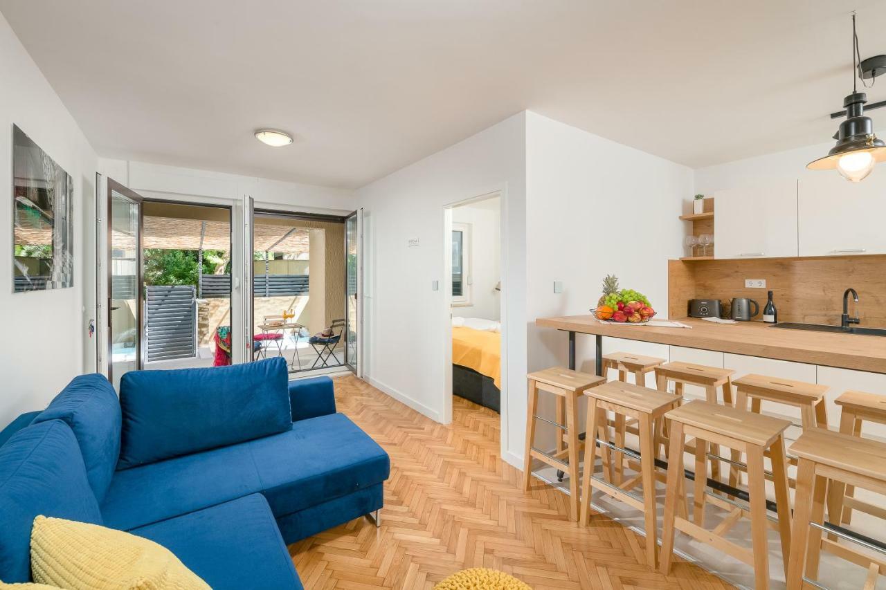 Apartments And Rooms Daisy Spalato Esterno foto