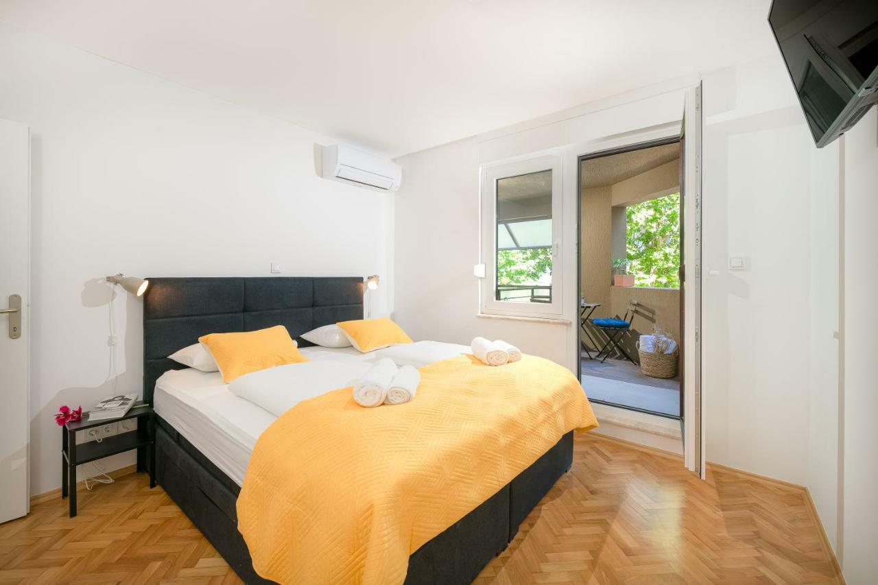 Apartments And Rooms Daisy Spalato Esterno foto